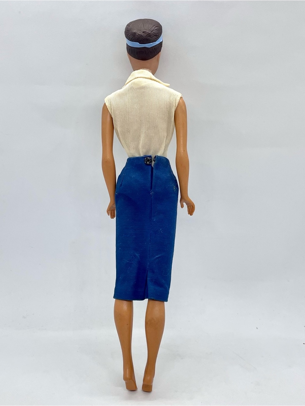 Vintage 1963 Fashion Queen Barbie Doll Mattel Molded Brown Hair Japan, 2 Outfits - Picture 4 of 14
